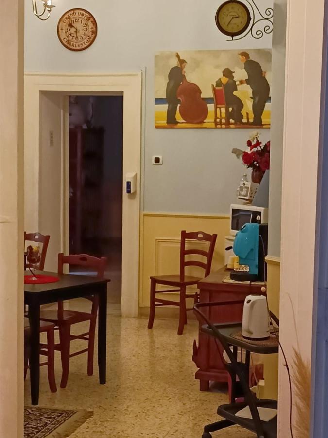 Bed and Breakfast Al 68 Di Piazza Cavour Неаполь Экстерьер фото